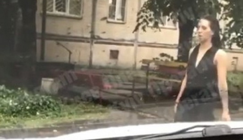 «Зомбі-апокаліпсис»? — Відео з дуже дивною дівчиною налякало українців (ВІДЕО)