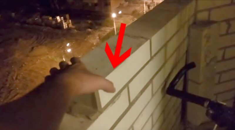 Хлопець просто вирішив обстежити балкон своєї нової квартири. Виявлене там просто шокує!