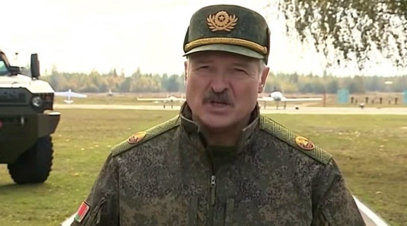 Лукашенко: “Бачили, що робиться на кордоні? Я можу забрати нелегалів, але тільки при виконанні 2 умов”