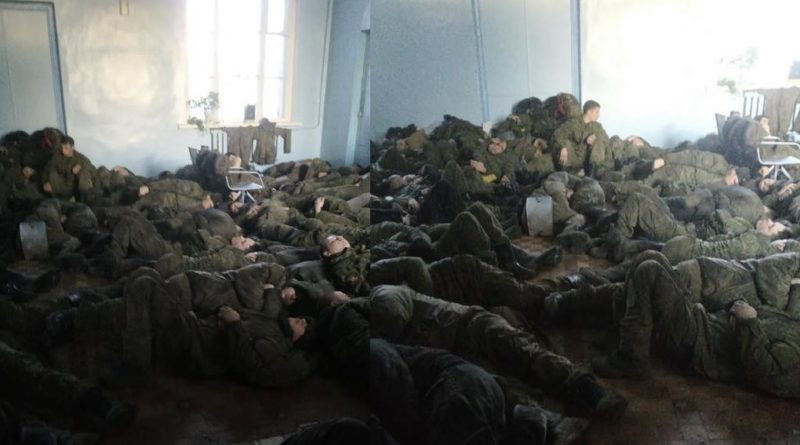 “Спимо на купі на підлозі, голодуємо”: ось що сталося з військовими РФ, які “в очікуванні команди фaс” біля кордону України