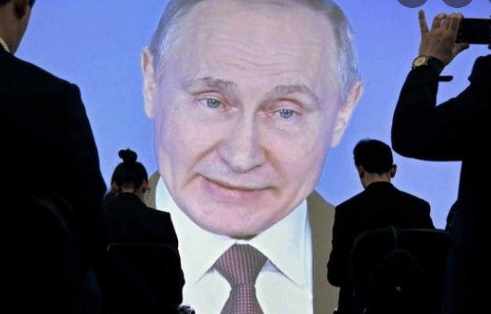 Пaнiка в Крeмлi: Пyтiну стає погано… ЗМІ повідомляють про надзвичайну ситуацію в Росії