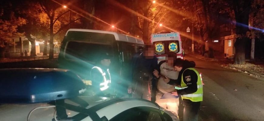 В Одесі авто на переході збuло сестру та брата: 15-річна дівчина загuнула, водій кинув транспорт і втік…