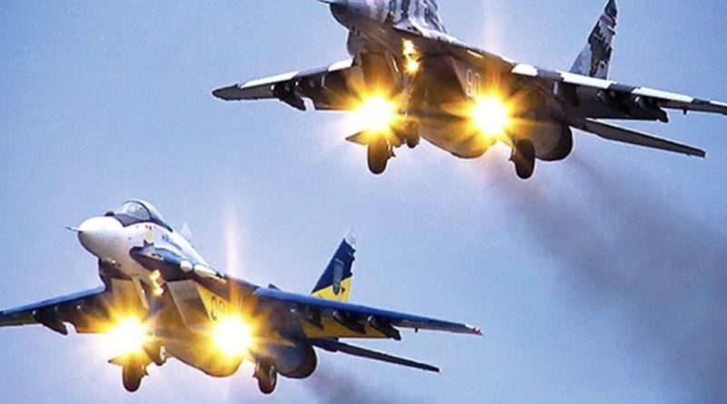 Одна з найбільших втрат окупанта: Українська авіація щойно знищила колону забезпечення росіян на Сході
