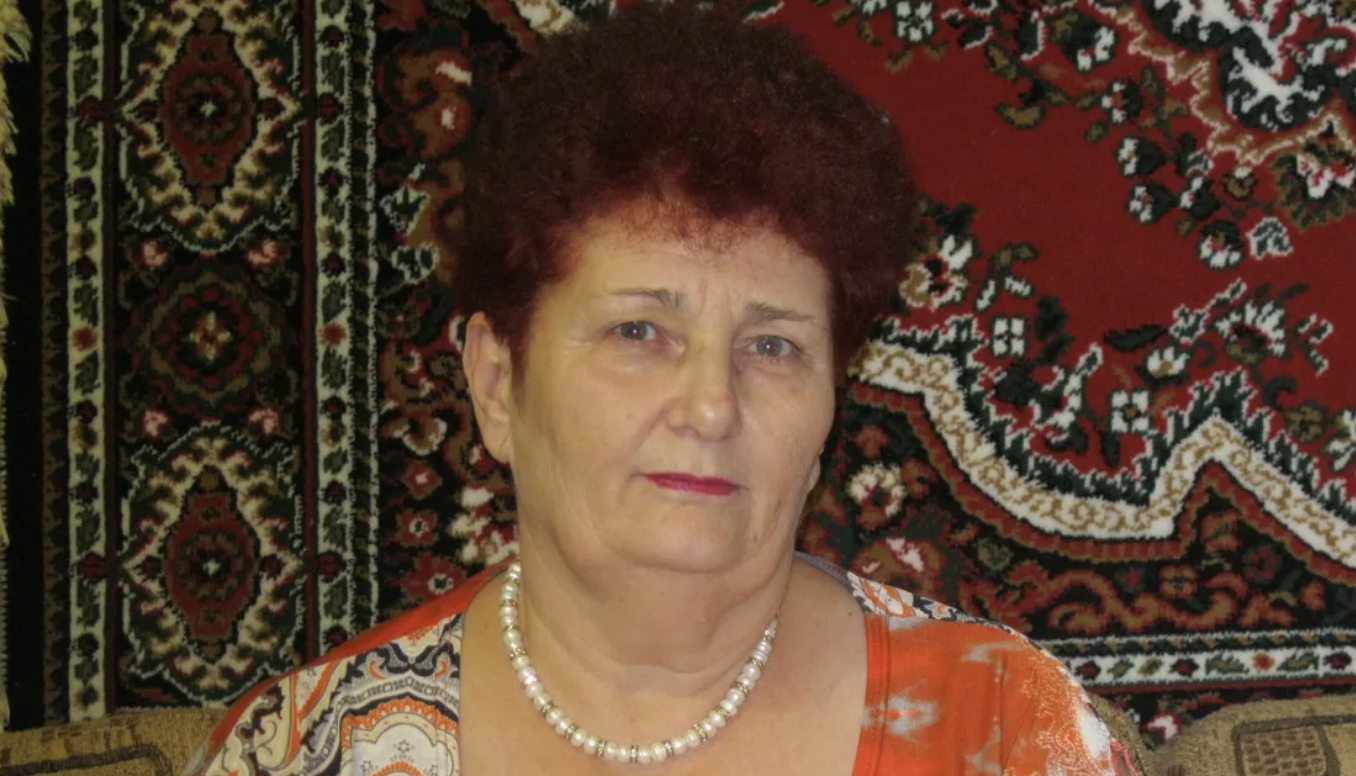 “Та яка ти мені мати після такого? Не хочу тебе ні бачити, ні чути! І до онуків також можеш не приїздити” – кричав син. А все через спадок, бо житло записала тільки на доньку.