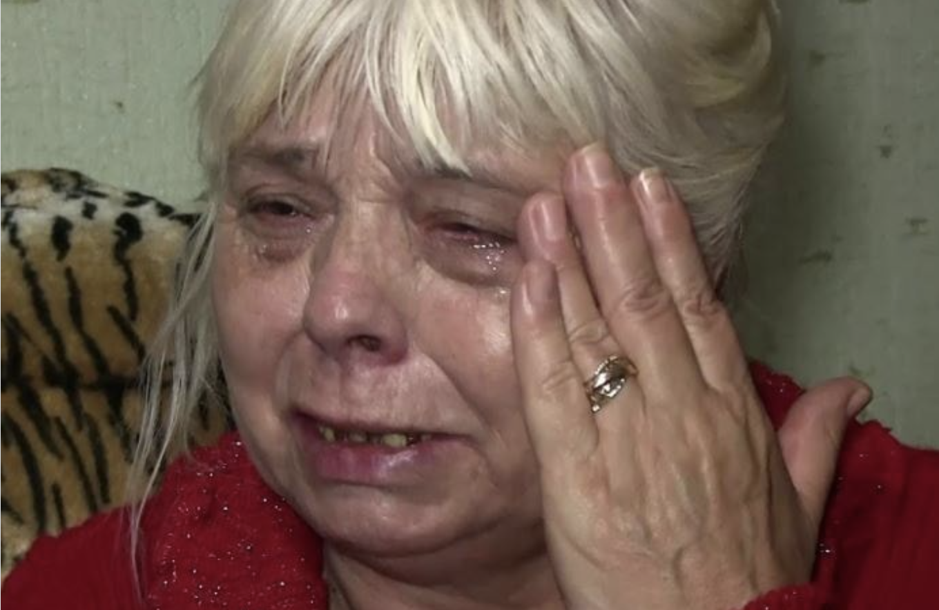 Мені 75 років. Я здорова. Добре почуваюся. Ви знаєте, я не забобонна, але здається, мене наврочили! Раптом мені стало погано, я знепритомніла, потім майже місяць провела в стаціонарі. Зламала ногу… Донька забрала мене до себе. У неї я лишилася майже на рік. Потім зауважила: зять щось косо дивиться на мене. З роботи приходив злий, останнім часом навіть не розмовляв зі мною. Мені стало незручно: я не люблю проблеми творити.