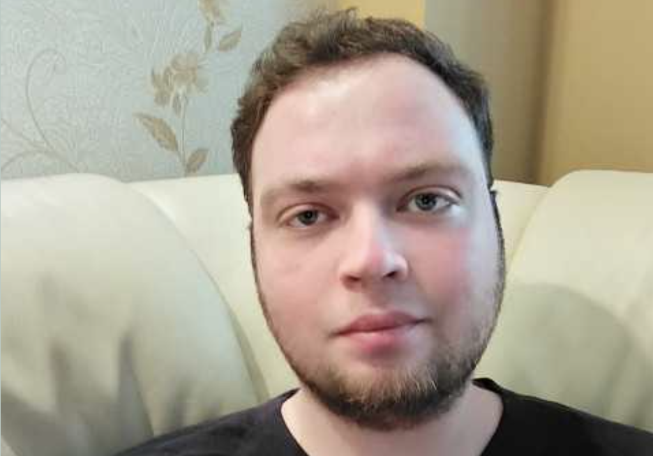 Я зовсім заплутався. Так, я одружений, у мене двоє дітей, яких я люблю, але й вашу онучку теж. У мене свій бізнес і Юлія Андріївна працювала у нашій фірмі, до неї часто приходила Катя, я закохався. Дружину я не люблю, але в мене тесть дуже впливова людина у місті, він може зробити так, що я своїх дітей більше не побачу. Що робити, я не знаю.