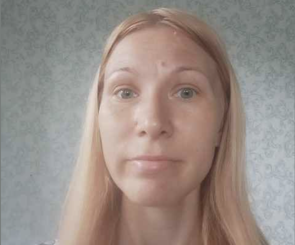 – Дах провалився! Від снігу! І вікна всі розсохлися, дме так, що фіранки вітрилом! І пічка… Пічка тріснула, топити не можна! А нову ставити – це ж всю підлогу розбирати! Ти знала! Знала та мовчала! – Віддай мені будинок, – вимагав брат, – зрештою, у тебе квартира є, а нам з дітьми куди?!